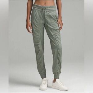 Lululemon Dance Studio Mid-Rise Joggers Full Length Size 6 Sage Green